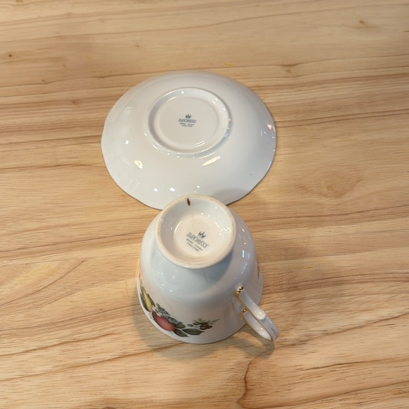 Duchess Bone China England - Picture 3 of 3